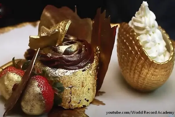 Golden Phoenix Cupcake