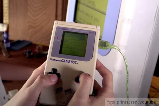 Ilhan Ünal najveća gameboy konzola na svetu