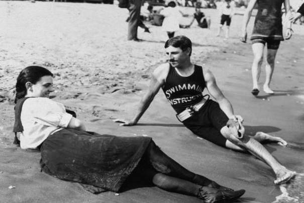 Jedna od retkih fotografija nikola tesla  na plaži