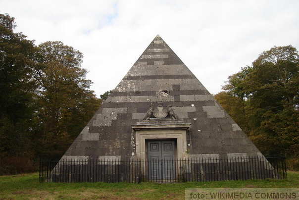 piramida u londonu grobnica nikad otvorena