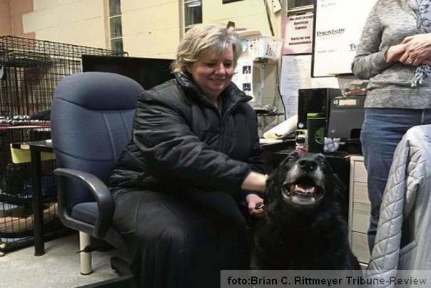 pas Ebi se i njegova vlasnica Debra Sujerveld