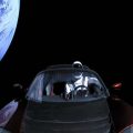 tesla trenutno leti oko zemlje