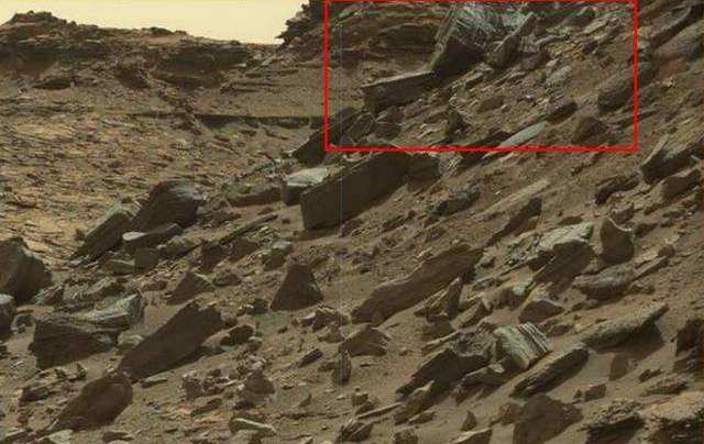 mars vanzemaljska statua