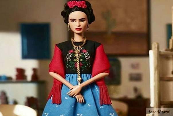 Frida Kalo lutka