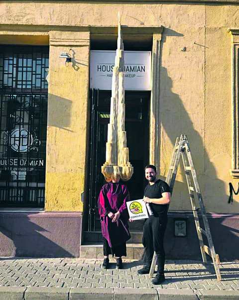 najviša frizura na svetu neslužbeno Mario Hvala Novi Sad najviša frizura na svetu neslužbeno Mario Hvala Novi Sad