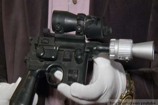 Han Solo pi&scaron;tolj blaster koji je prodat na aukciji