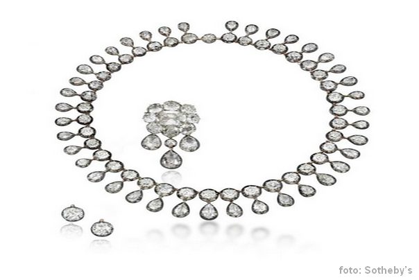 biseri na aukciji marije antonete biseri na aukciji marije antonete