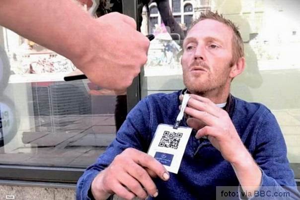 Prosijacenje uz pomoć QR koda britanija