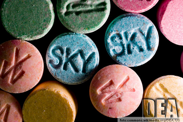 ekstazi nakotici (STOP DROGI)