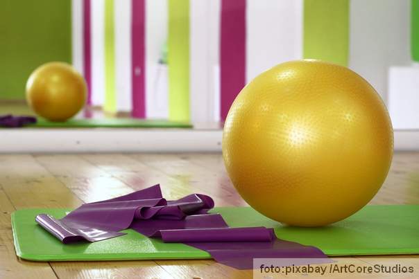 Ilustracija: yoga lopta