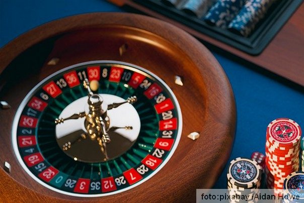 Ilustracija: rulet kocka