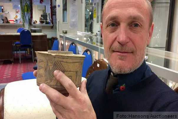 Karl i zdelica stara 4000 godina