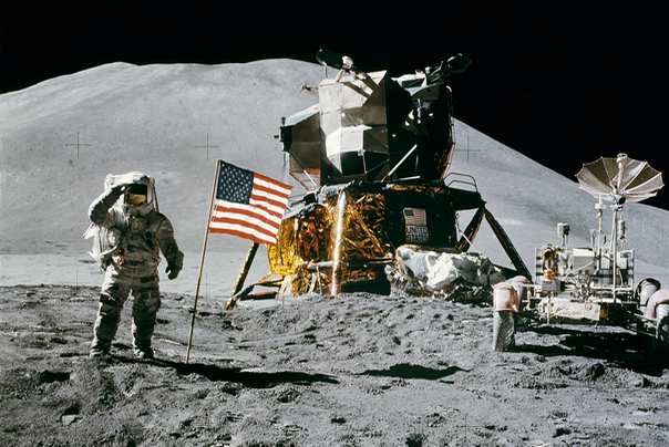 Ilustracija: Apollo sletanje mesec