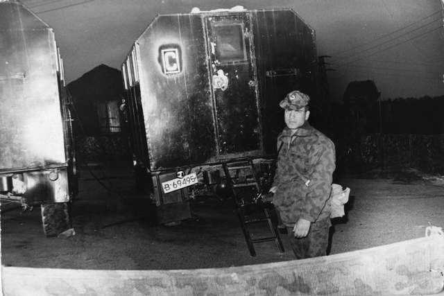 Orignalna fotografija sa iskopvanja caričine rupe 1990 Orignalna fotografija sa iskopvanja caričine rupe 1990 FOTO: novini247