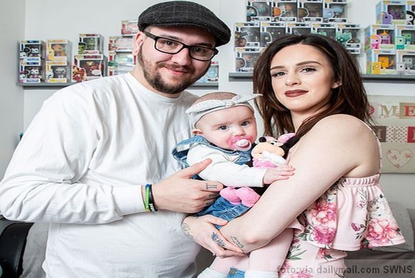 Džejd i njen suprugDžošua sa kćerkom Dizni