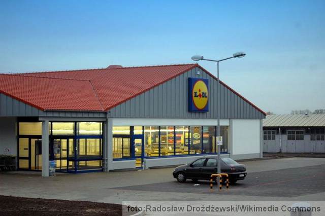 Lidl supermarket kingswood Bristol bermudski trougao