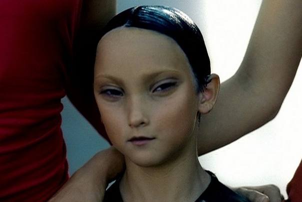 Ilustracija: hibrid čoveka i vanzemaljca foto:Yotube/printsrcren