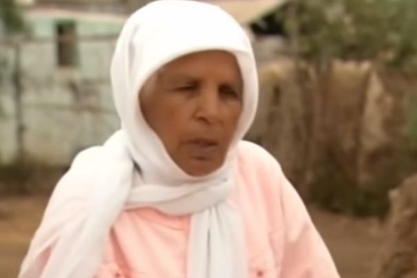 Zahra Abutalib nosila je bebu 46 godina u stomaku