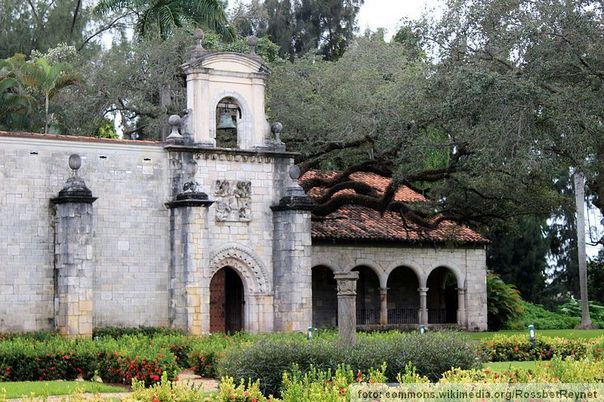 manastir iz 12 veka bernard de clairvaux prenešen u SAD foto: findagrave