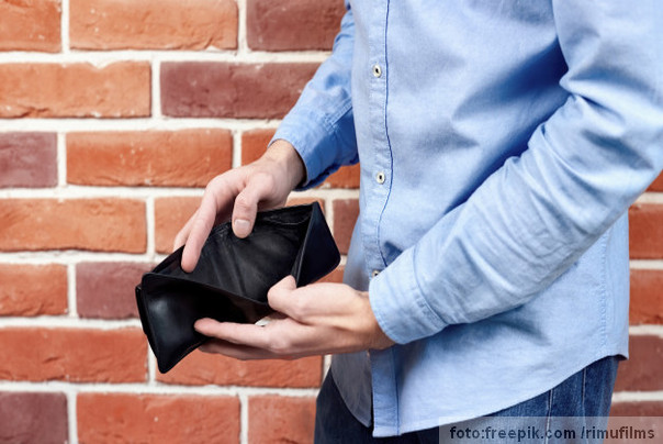 Ilustracija: prazan novčanik