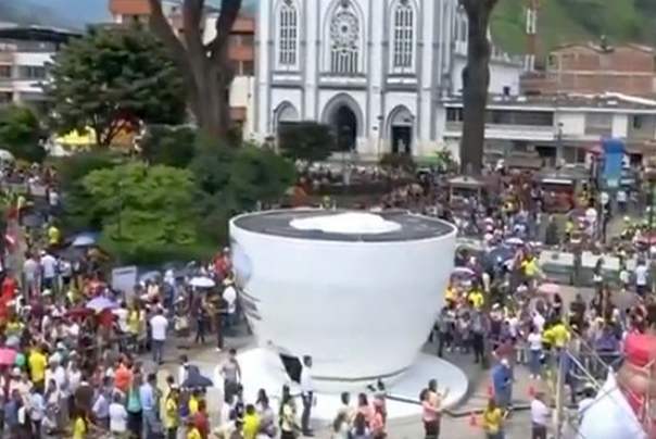 najveća šoljica kafe