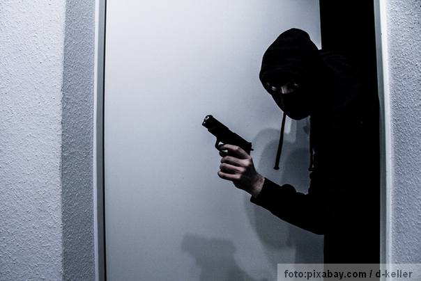 Ilustracija: provalnik foto:Pixabay/d-keller