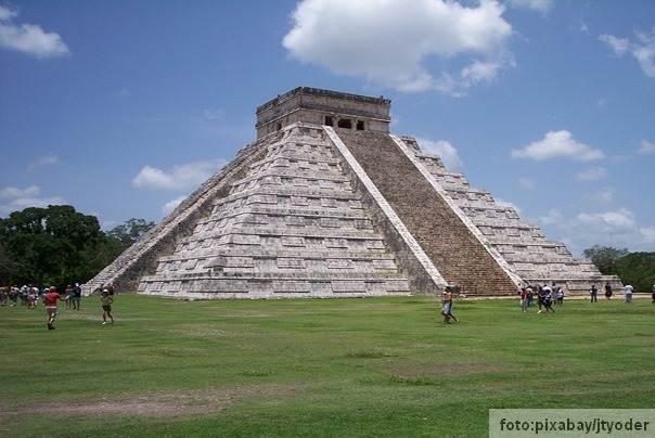 piramida maja