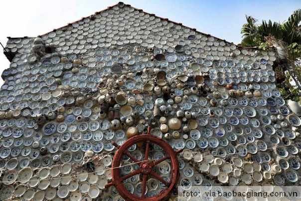 zid kuće od proculanskih tanjirića