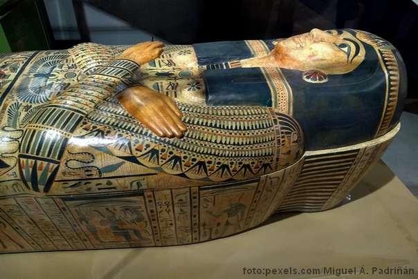 mumija egipatska-kovčeg