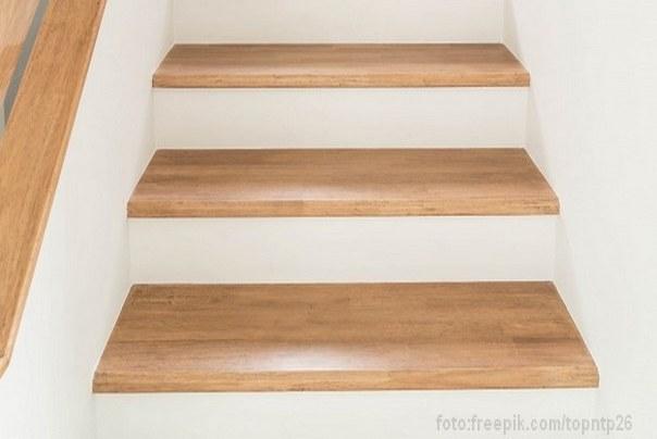 stepenice obične drvene