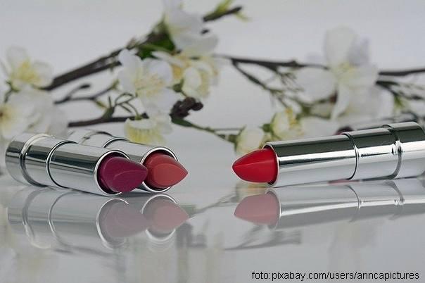 Ilustracija:Običan karmin za usne