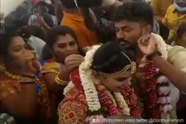 venčanje u avionu da bi izbegli mere