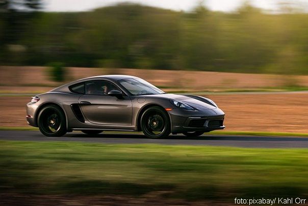 Ilustracija: brza vožnja