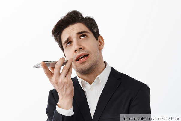 Pričanje mobilni telefon