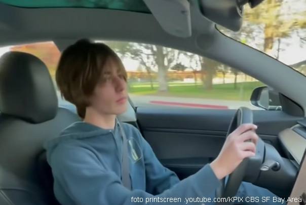 tinejdžer AUTO &Scaron;KOLA