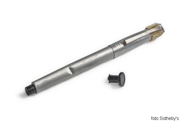 Apolo 11 misija olovka