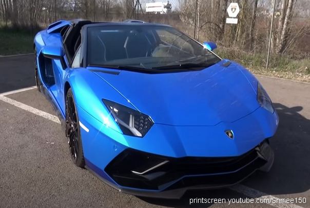 Aventador Ultimae Roadster