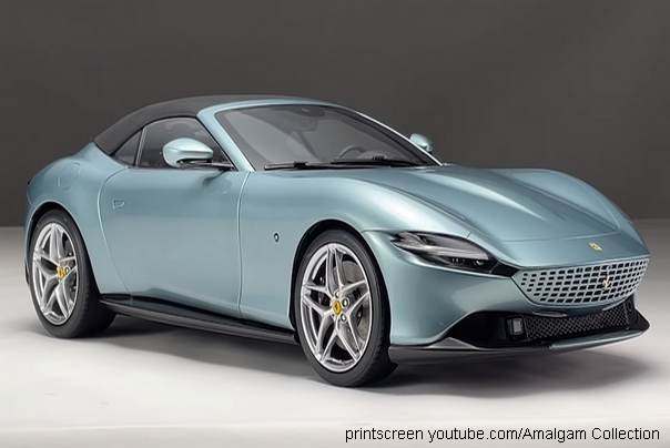 mini model Ferrari Roma Spider