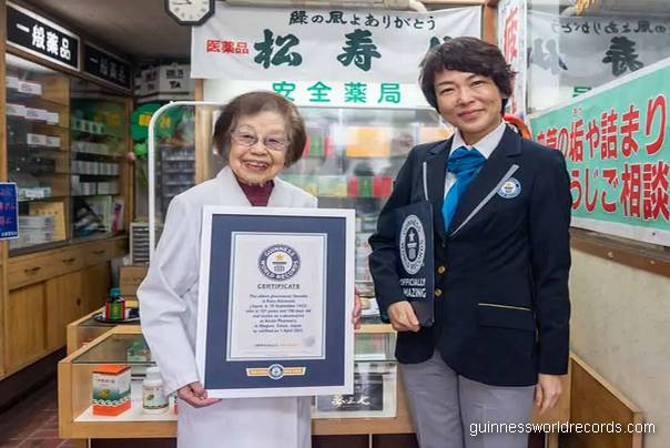 najtarija farmaceutkinja