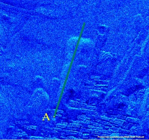 Preliminarni skeniranja su zabeležila strukturu koja izgleda kao da odražava Veliku sfingu.